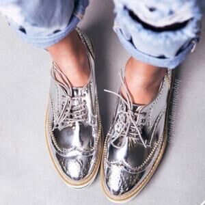 Shellys London 'Emma' Women's 6.5 Silver Platform Oxford Lace Up Shoe